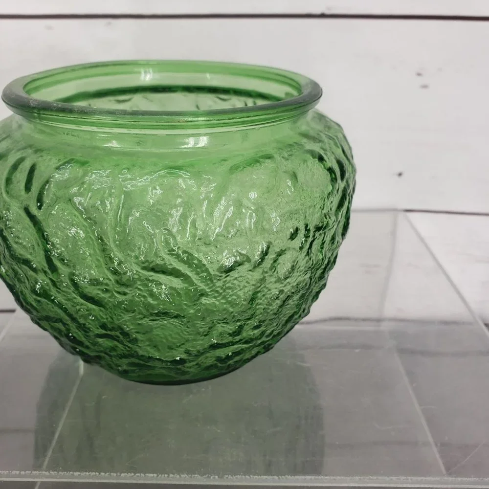 Vintage EO Brody Co Green Textured Round Depression Crinkle Glass Dish Candy Dis